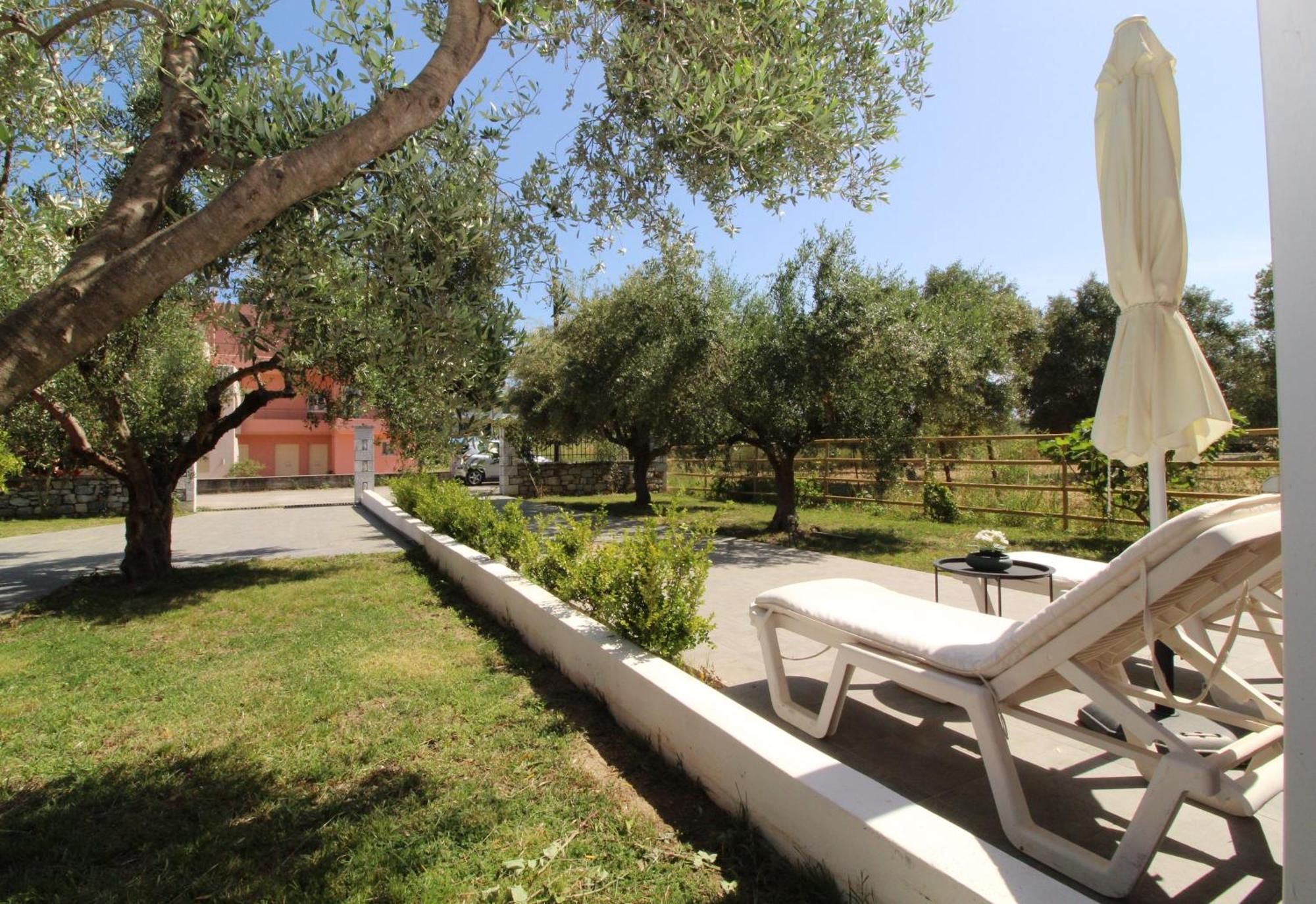 Laconian Collection Mavrovouni Beach House Gytheio Exterior foto