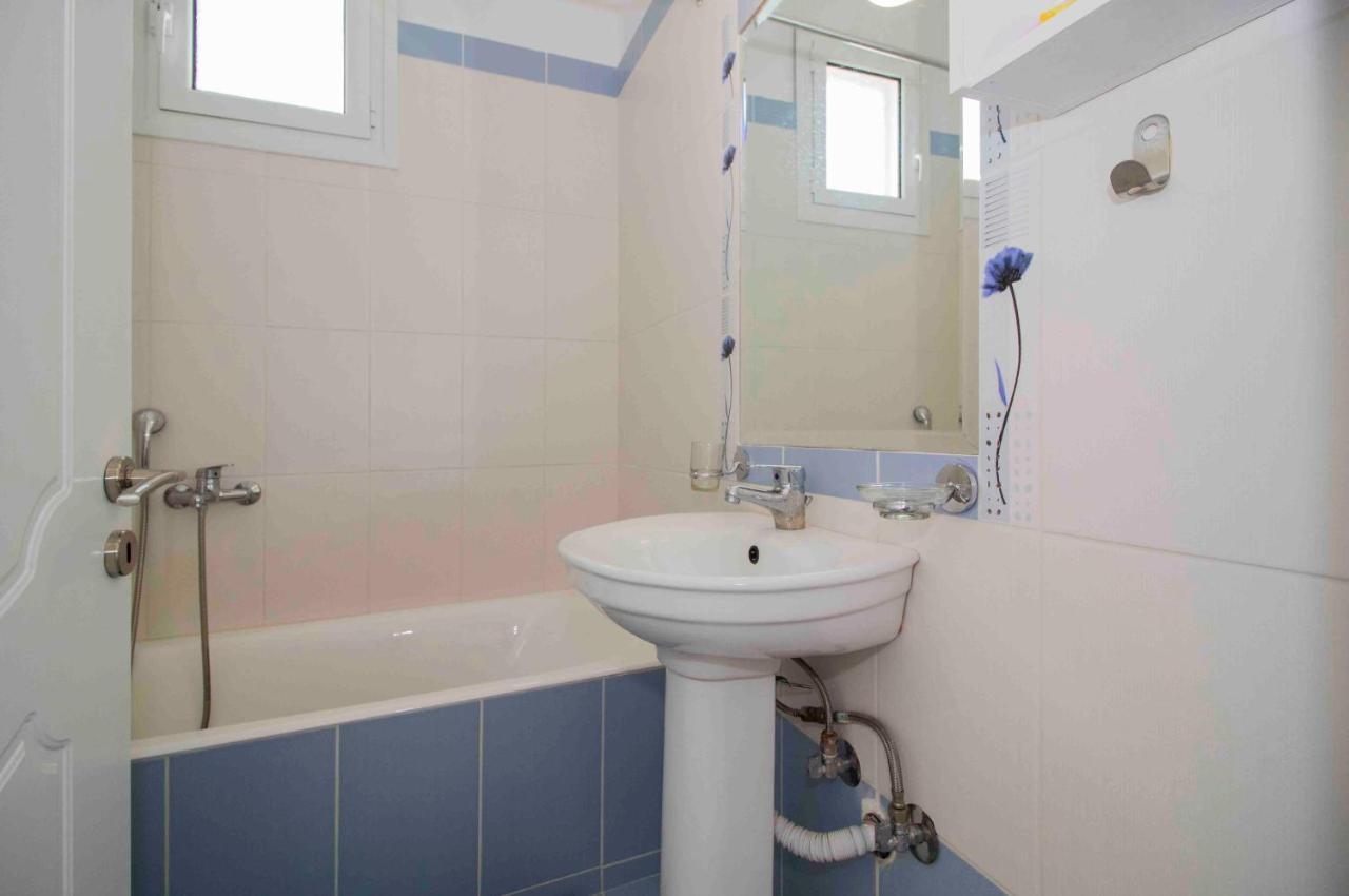 Laconian Collection Mavrovouni Beach House Gytheio Exterior foto