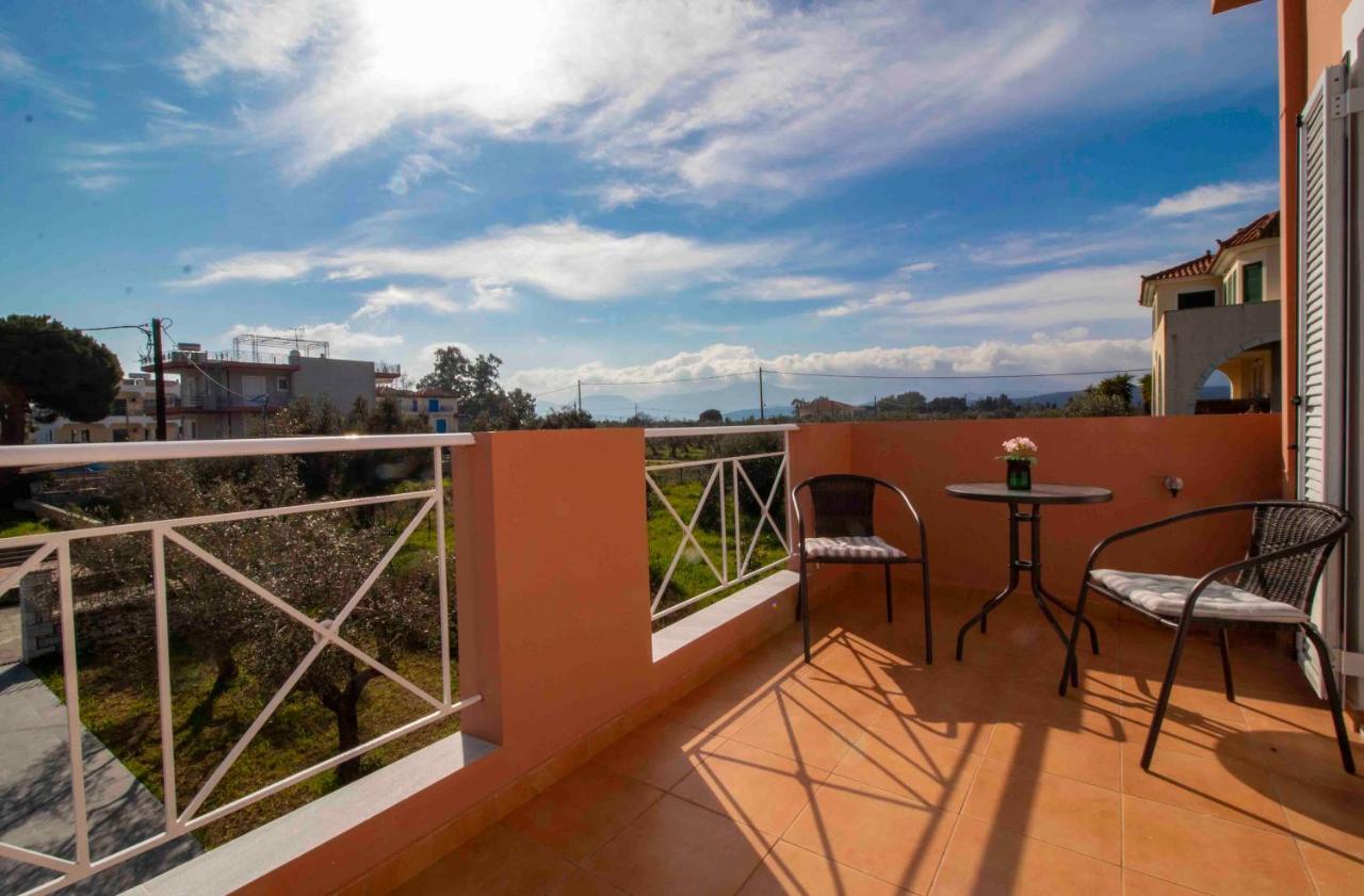 Laconian Collection Mavrovouni Beach House Gytheio Exterior foto